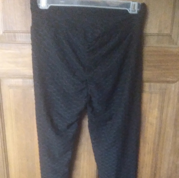 Scrunch butt compression leggings new - Picture 5 of 8